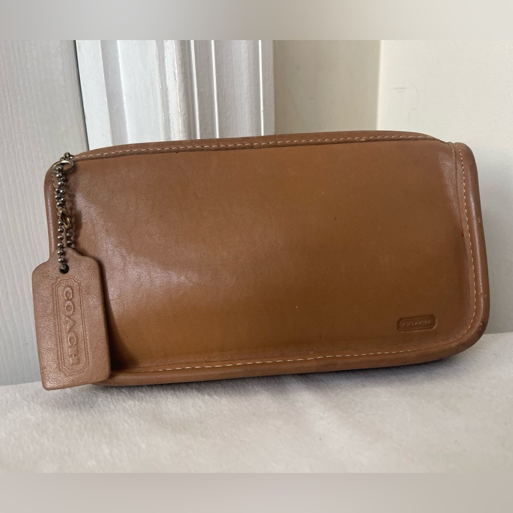 Coach Vintage Chunky Case cosmetic pouch British Tan leather.